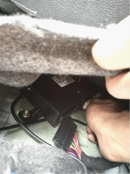 中華V3智能升窗器安裝